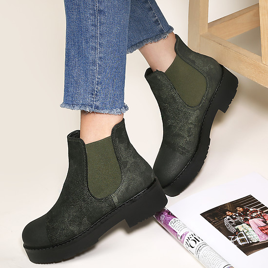 Высокие темно-зеленые ботинки без шнурков  Peperosa