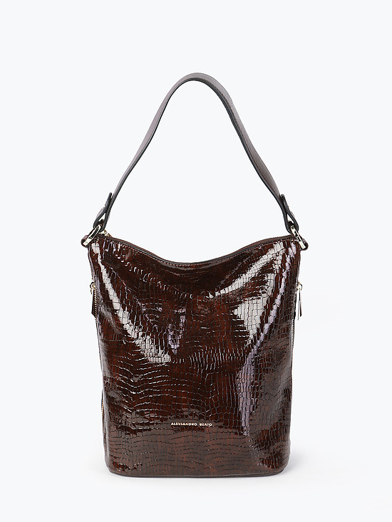 Коричневая сумка на плечо из мягкой лаковой кожи с тиснением под рептилию  Alessandro Beato