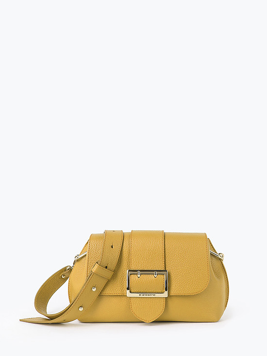 Горчично-желтая кожаная сумочка кросс-боди - багет с пряжкой и широким ремешком  Di Gregorio