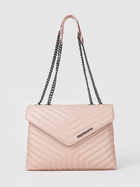 Стеганая кожаная сумка-багет пастельно-розового цвета с регулируемой ручкой-цепочкой  Di Gregorio