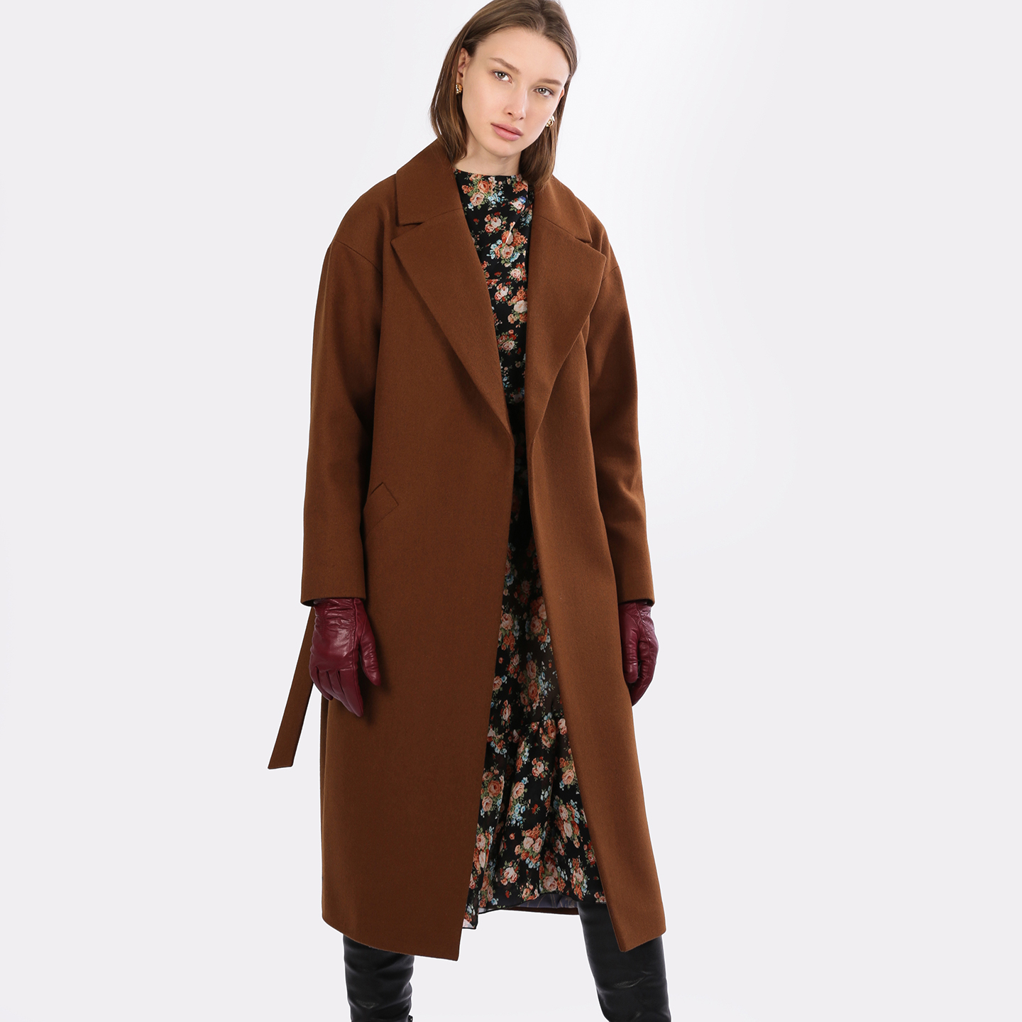 Купить коричневое пальто. Коричневое пальто. Пальто темно коричневое женское. Коричневое пальто женское. Пальто коричневого цвета.