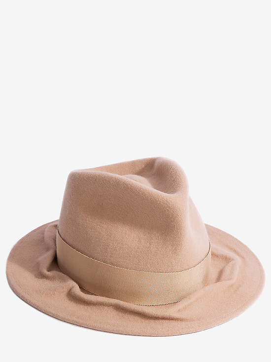 Шляпа-федора ручной работы из натуральной шерсти в бежевом цвете  Danieldoshe