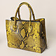 Классические сумки Coccinelle E1-BG6-18-01-01-043 python yellow