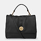 Черная кожаная сумка Liya среднего размера  Coccinelle