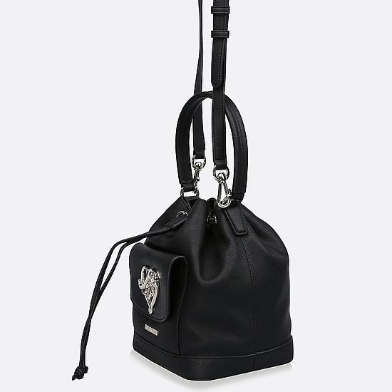 Элегантная сумка-мешок из черной экокожи с фирменной золотистой фурнитурой  Love Moschino
