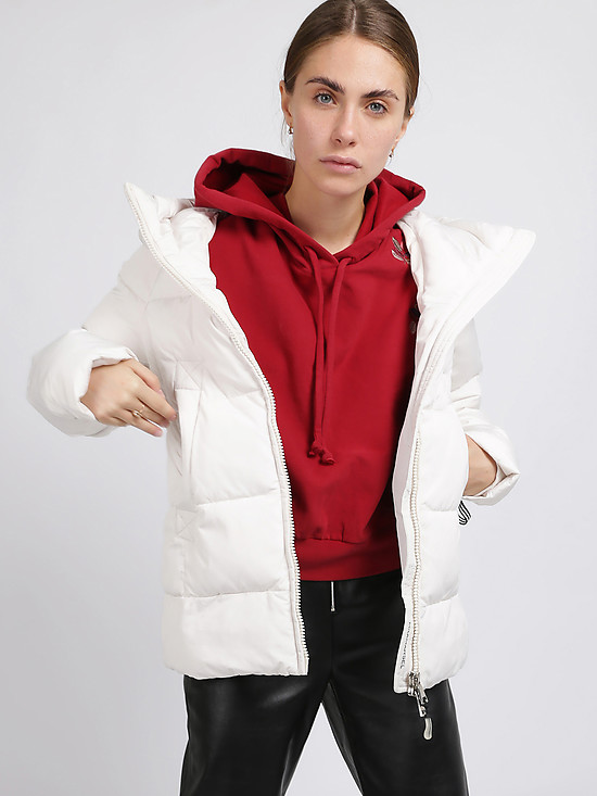 Зимняя куртка с водоотталкивающим эффектом и капюшоном белого цвета  MILAMARSEL