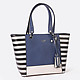 Синяя сумка-тоут с полосатым принтом и яркими деталями Kamryn  Guess