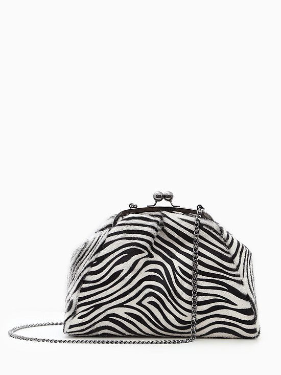 Меховая сумочка кросс-боди с принтом зебры в виде ридикюля  BE NICE