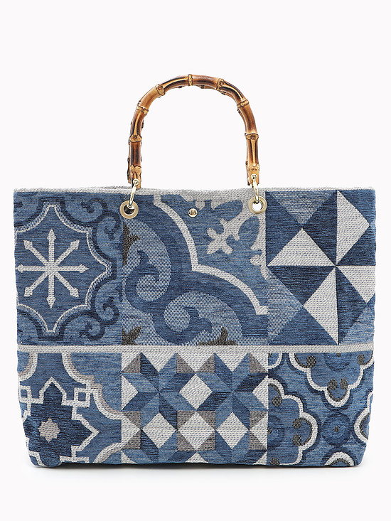 Текстильная сумка-шоппер с этническим принтом в синих тонах и бамбуковыми ручками  Folle