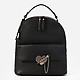 Небольшой черный кожаный рюкзак с декором в форме сердца  Eleganzza